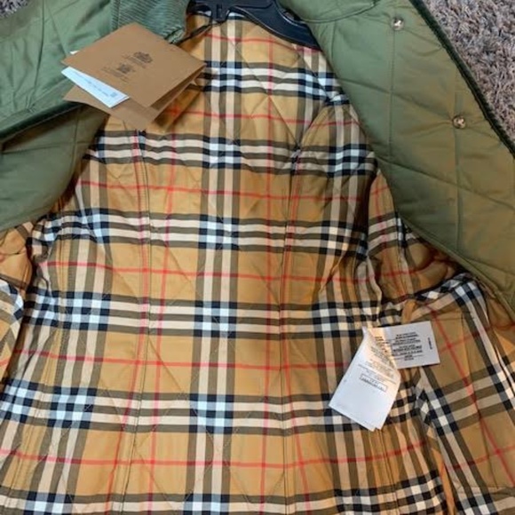 COPY - NWT Auth Burberry Fernhill Quilted Check XXS - Picture 4 of 10